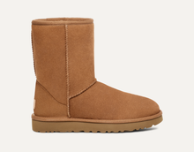 Load image into Gallery viewer, Ugg - Women&#39;s Classic Short II - Chestnut