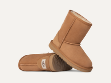 Load image into Gallery viewer, UGG - Kids&#39; Classic II Boot