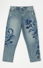 Load image into Gallery viewer, BLDG4 - Thorn jean