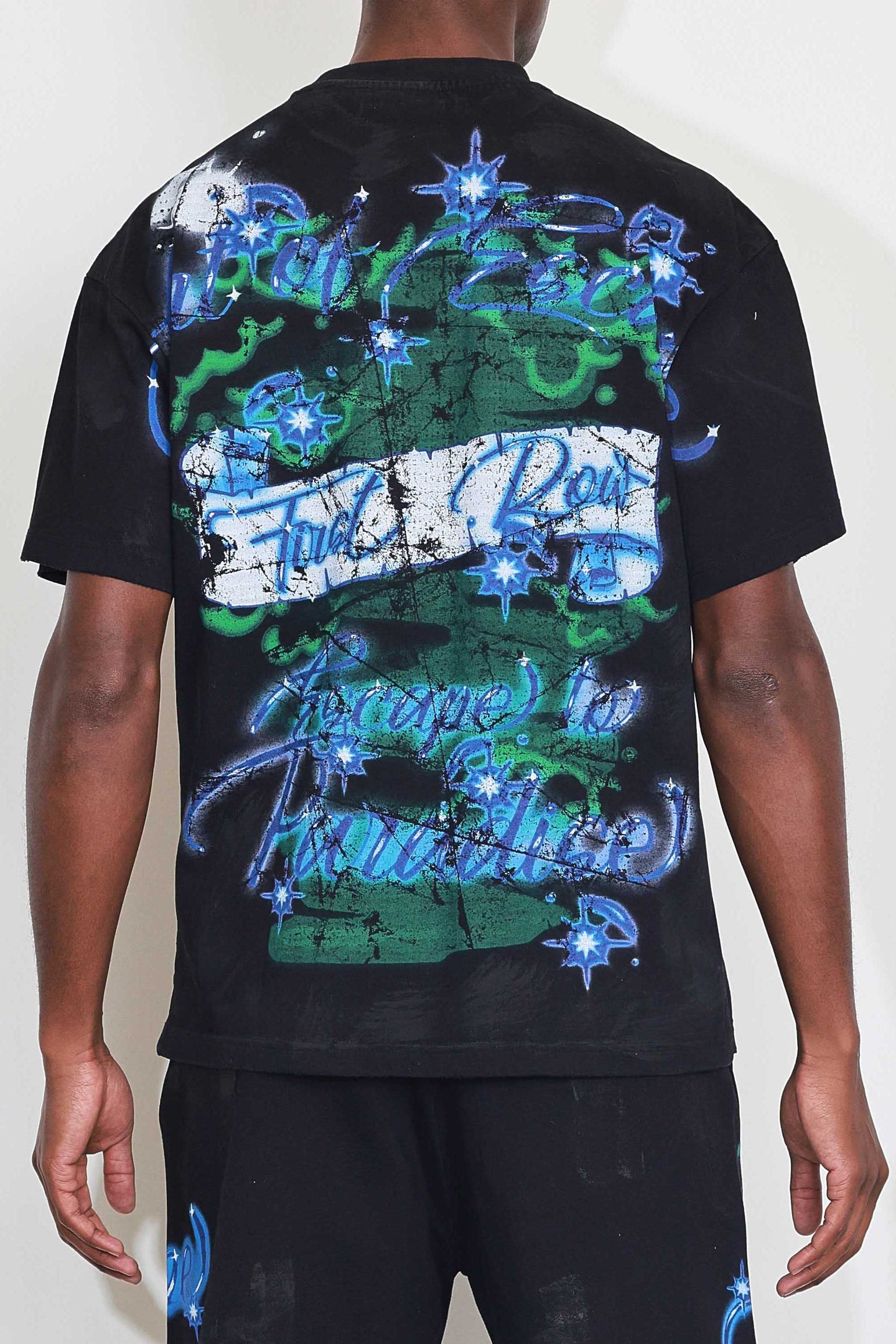 First Row - ESCAPE WAVE TEE