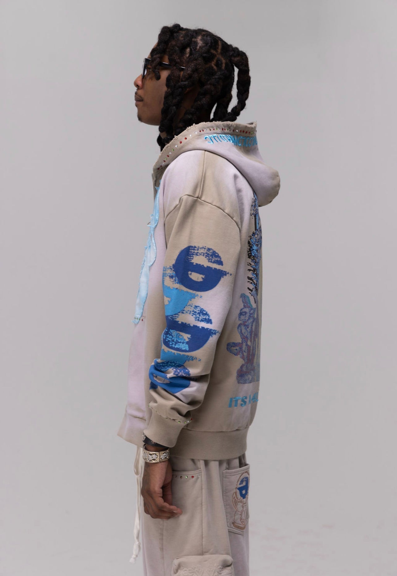 ESSENCE- SWEATPANTS TAN]