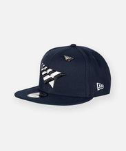 Load image into Gallery viewer, Paper Planes - Crown 9 Fifty Snapback Hat - Navy